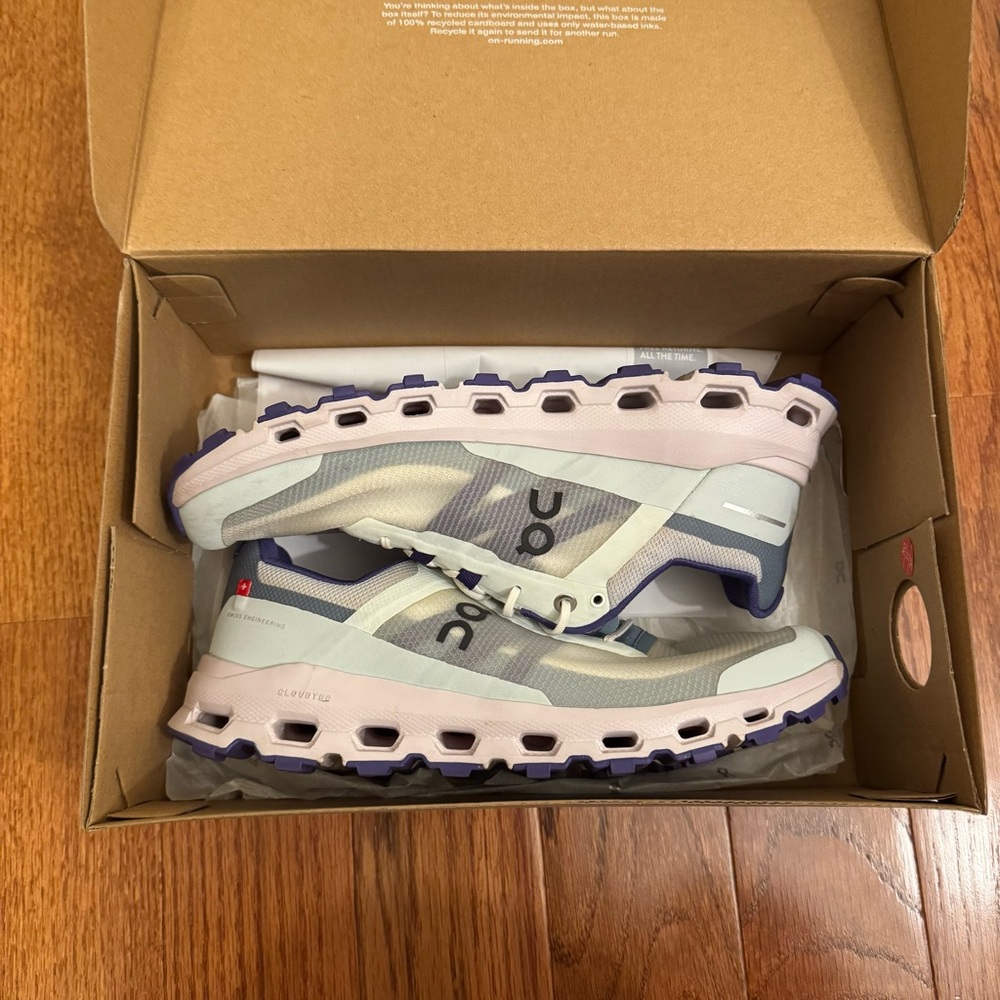 On Running Women's Cloudvista Sneakers - Picture 4 of 13